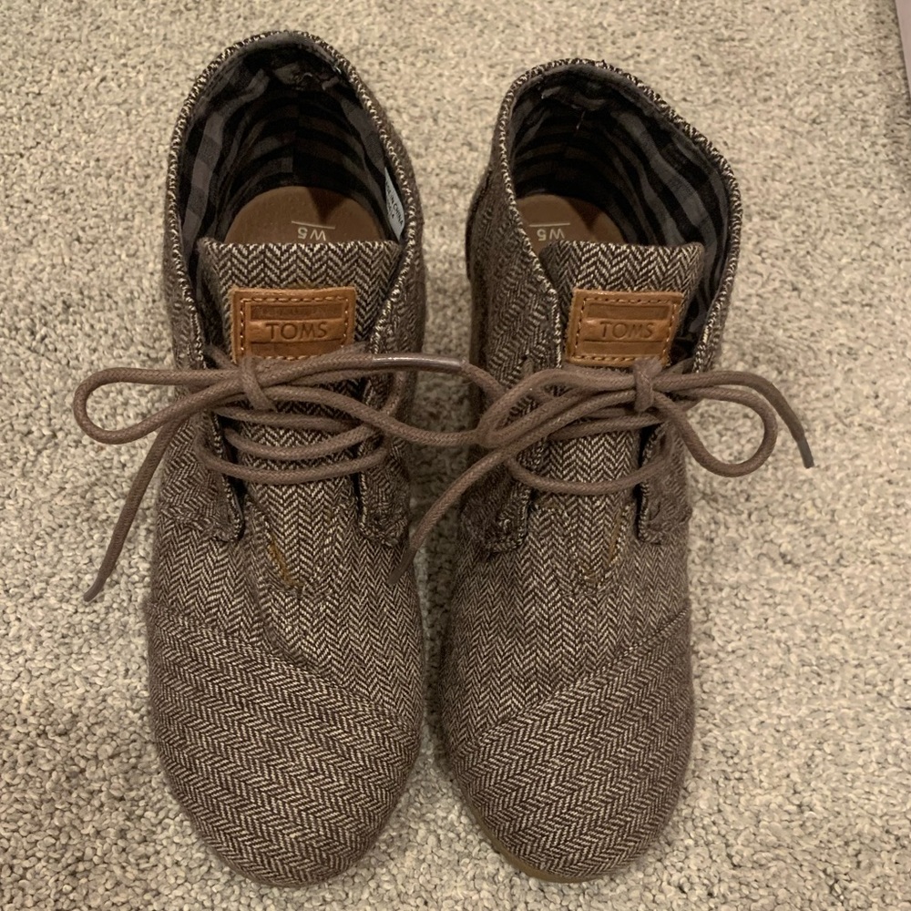 TOMS Lace-up Herringbone/Tweed Wedge Booties